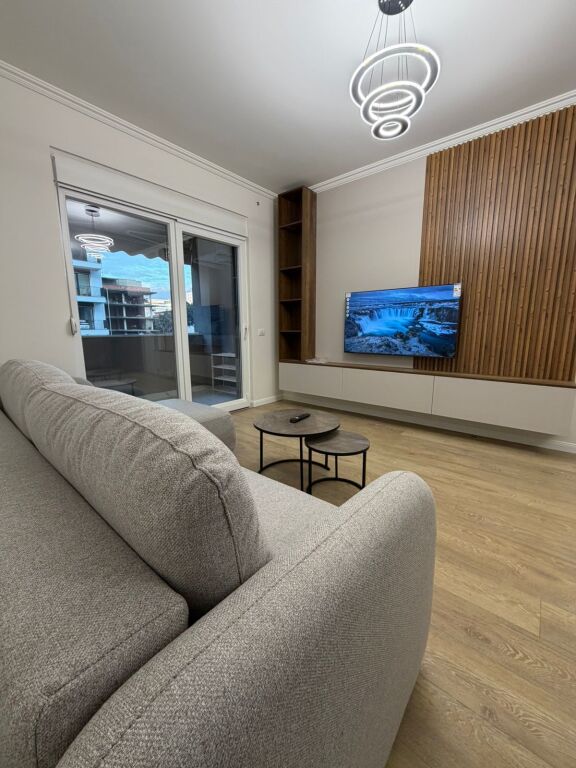 Apartament 1+1 per qira tek Kika 2 tek Komuna e Parisit.