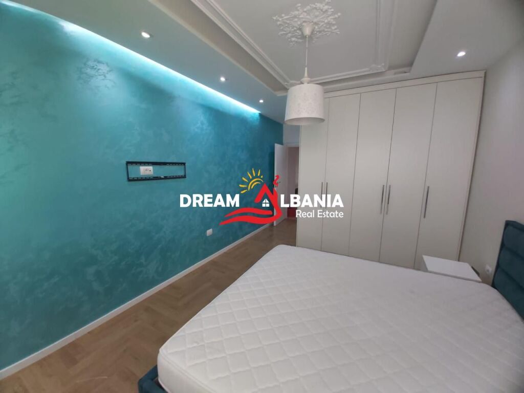 Jepet me qera apartament 2+1 te Kompleksi Grand ne Qytet Studenti, Tirane (ID 42215563).