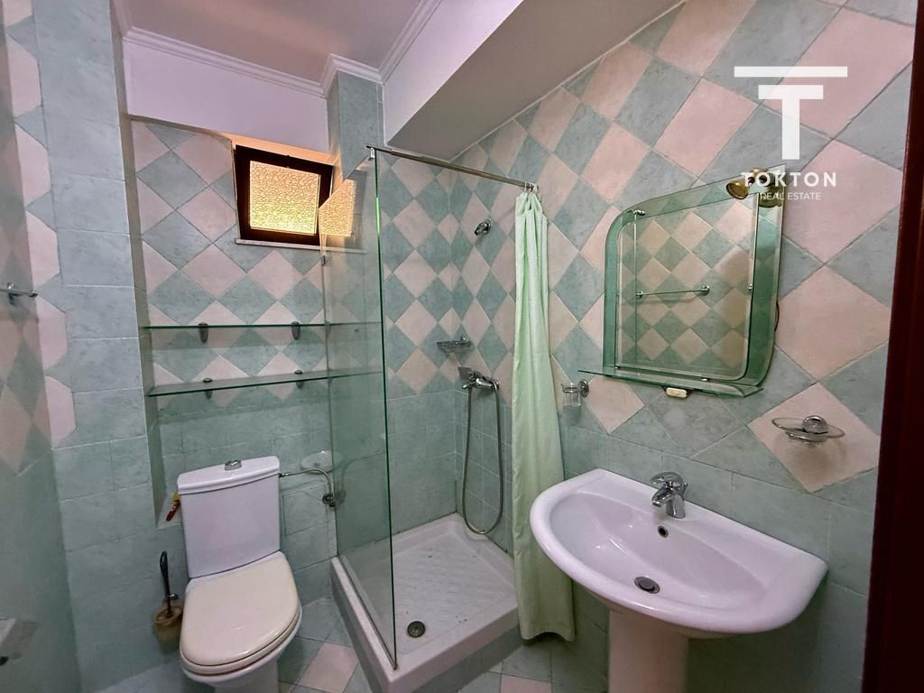 SHITET, APARTAMENT 3+1+2, KOMUNA E PARISIT, TIRANË
