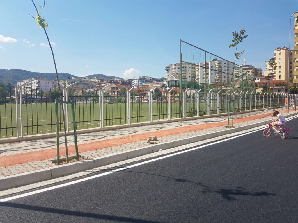 APARTMENT 2+1+2 FOR SALE NEAR KOSOVARËVE STREET!
