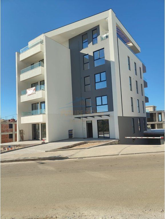 Sarande, apartment 1+1 for sale Ground floor, 68 m² 148,500 €