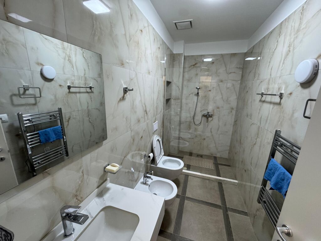 🏢 In affitto 3+1+2 +Parcheggio 📍Tirana Garden Building, Via Kavaja