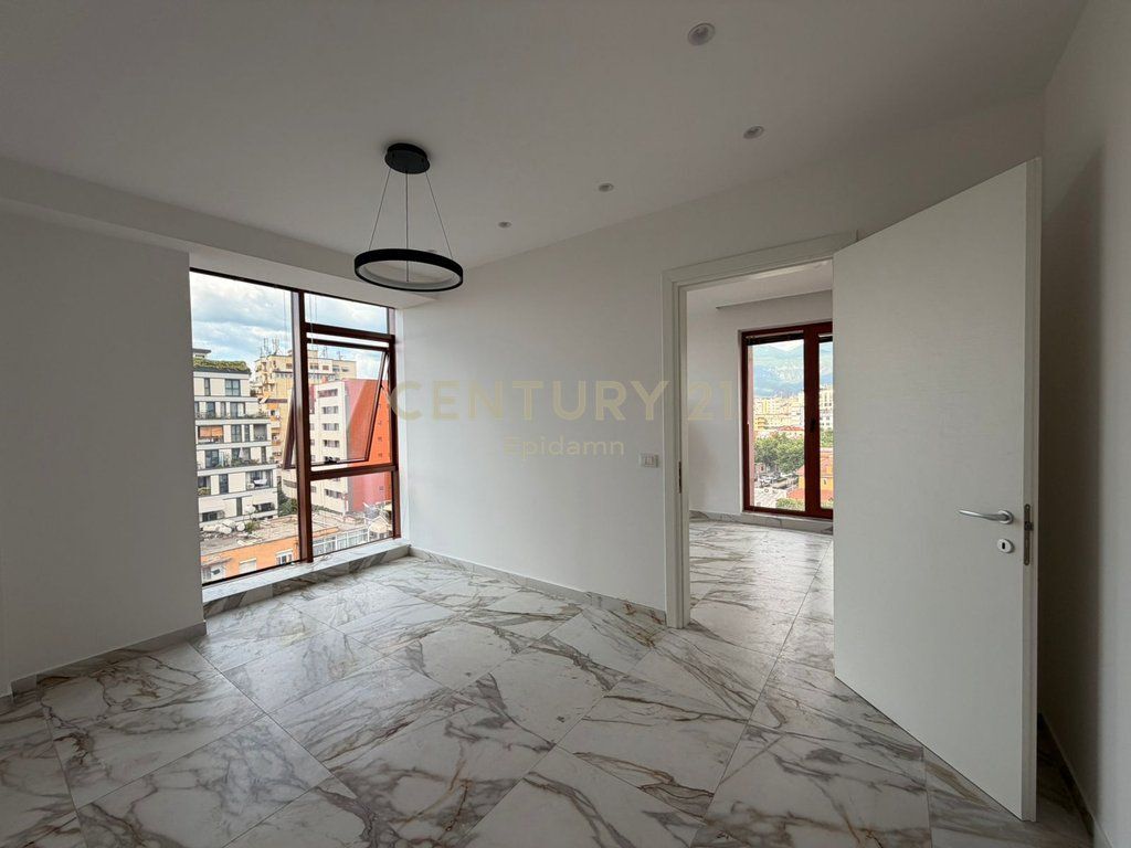 APARTAMENT 1+1 PËR QIRA TEK RRUGA E KAVAJËS 1300€/muaj