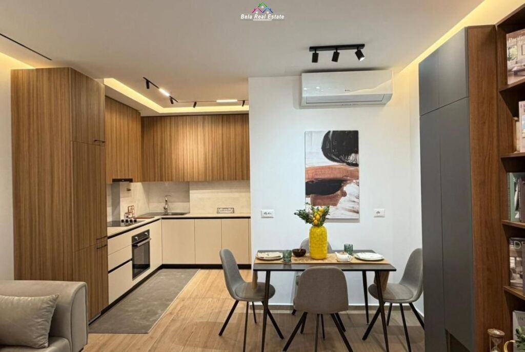 Apartment For Rent 1+1 At Zogu i Zi (ID B2101364) Tirane
