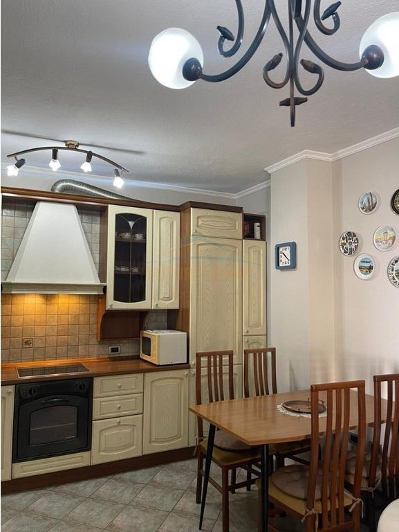 Affitto, Appartamento 2+1, Myslym Shyri, Tirana
