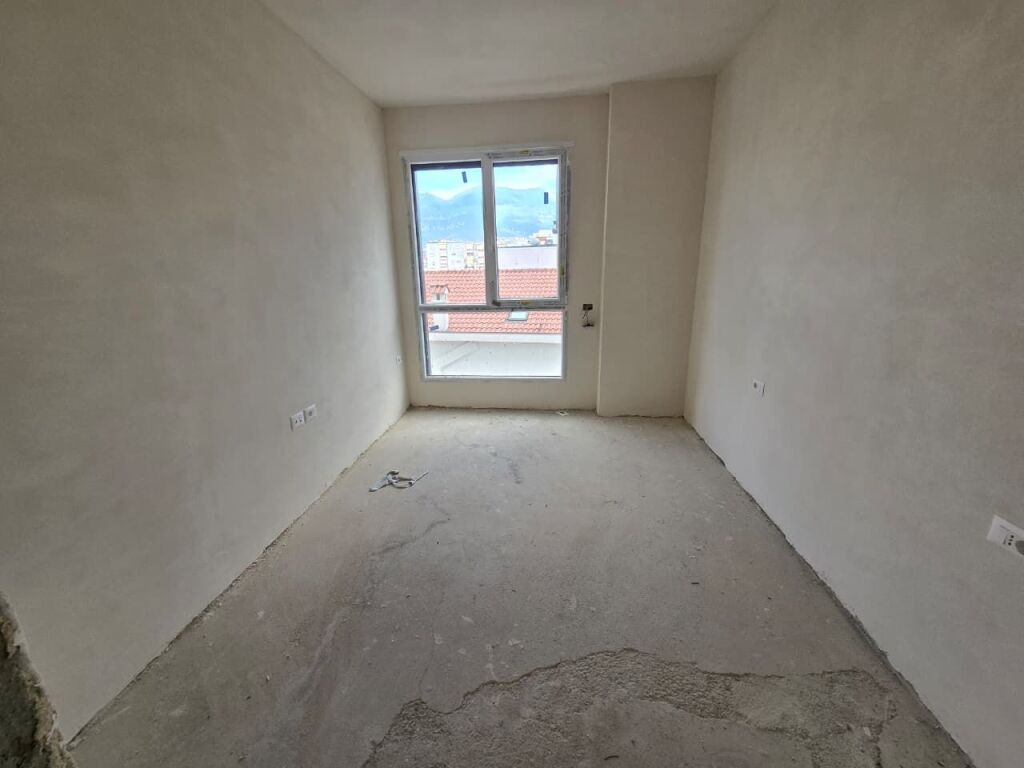 Apartament 2+1 ne Shitje Prane Fushes ne Ali Dem