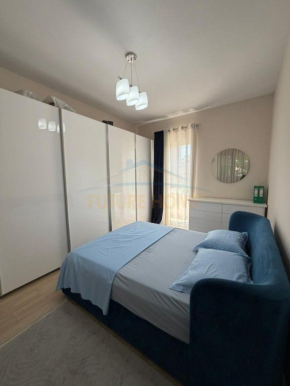 Qira, Apartament 2+1, Rruga e Barrikadave, Tiranë.