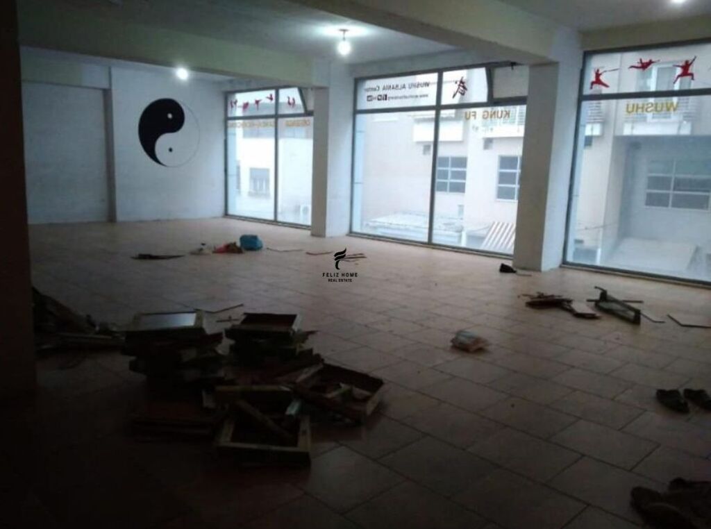UFFICIO IN AFFITTO 150 M2 ASTIR 70.000 LEKE FH-75728