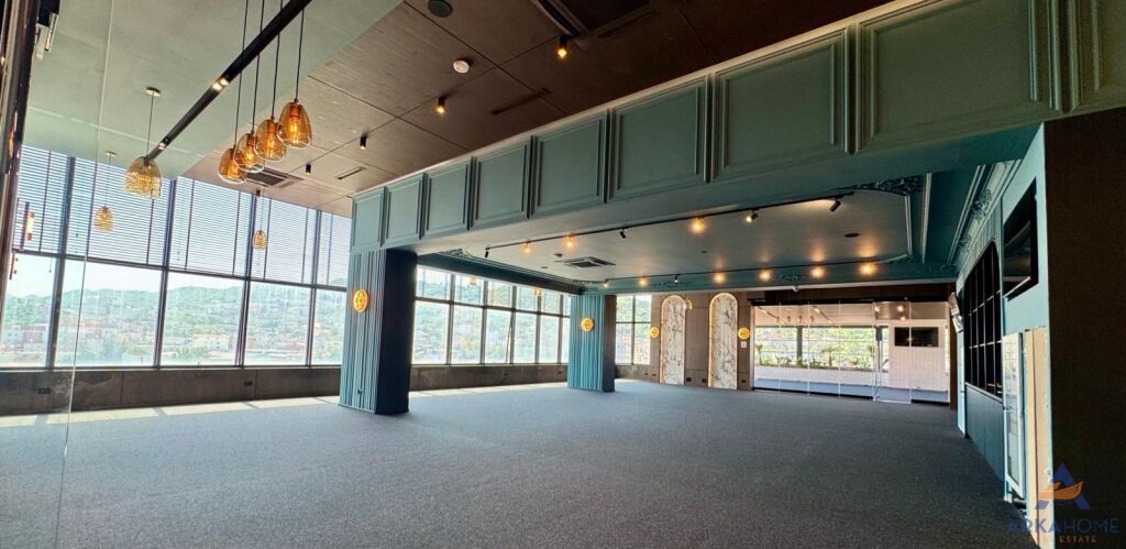 FOR SALE ROOFTOP/OFFICE 700M2 "NEAR AMERICAN HOSPITAL 3" 1,200,000 EURO.