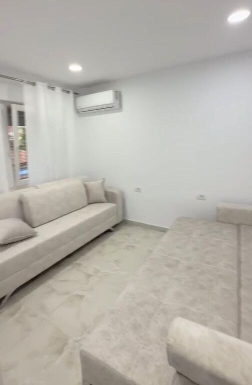 Affitto | Apartament 2 + 1 | QSUT | 600 €/mese