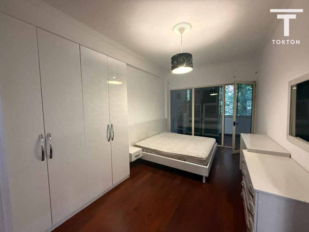 SHITET APARTAMENT 2+1+2, RRUGA E KOSOVARËVE, TIRANË