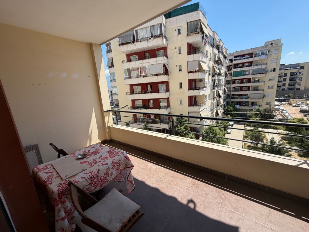1+1,te vila L 2 astir,350 mije leke