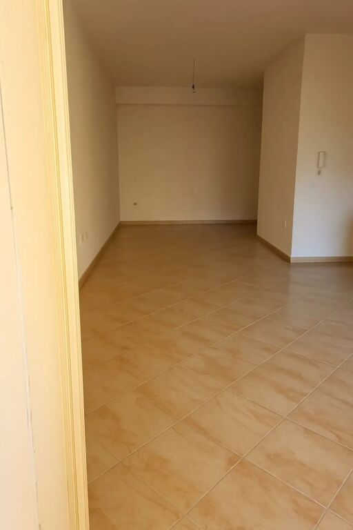 SHITET APARTAMENT 2+1+2+2 NE LUNGOMARE, VLORE