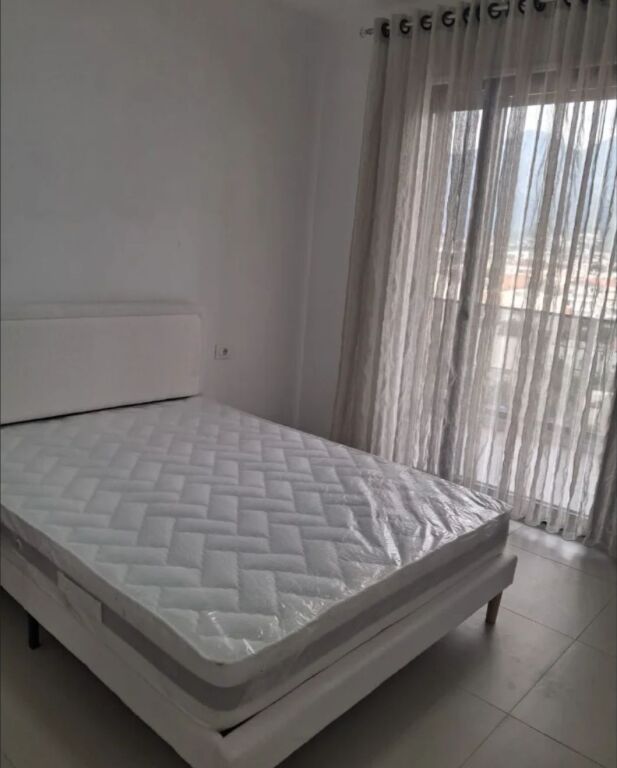 Rent | Apartament 1 + 1 | Rruga 5 Maji | 450 €/month