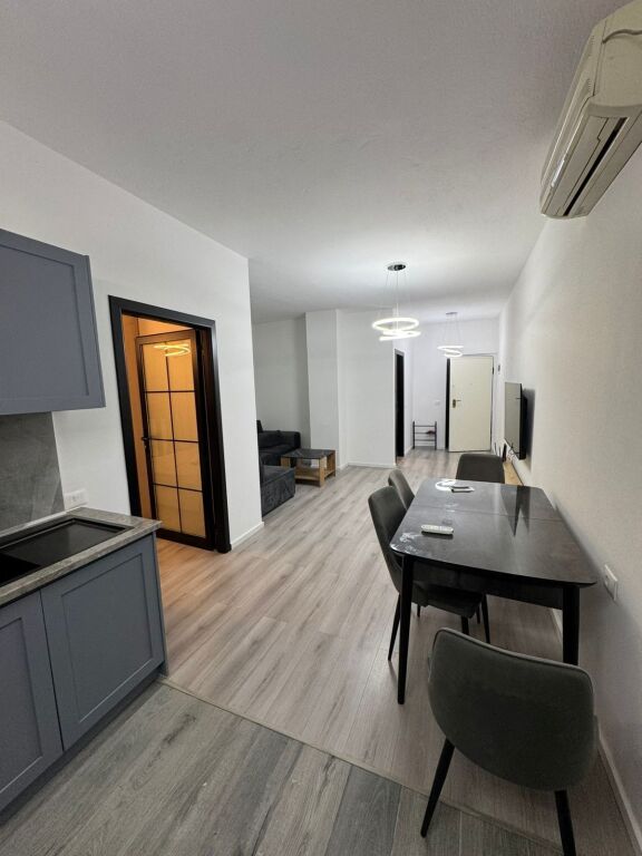 Apartament 1+1 me qira tek Rruva Fortuzi