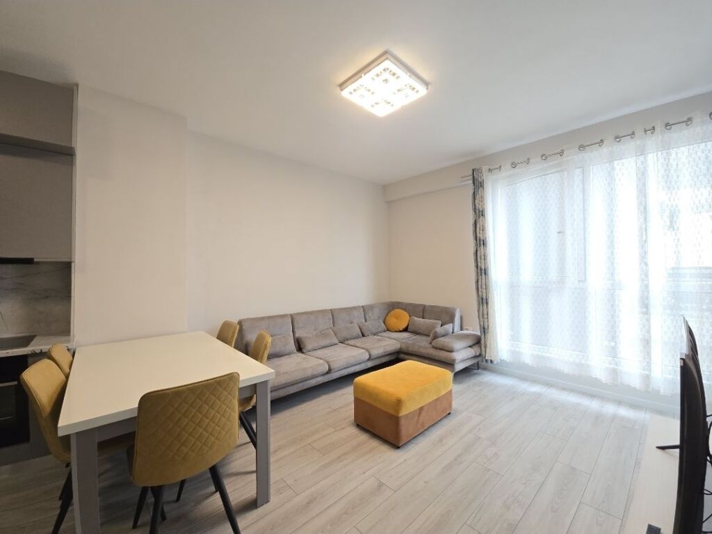 Apartament me qera - Komuna e Parisit