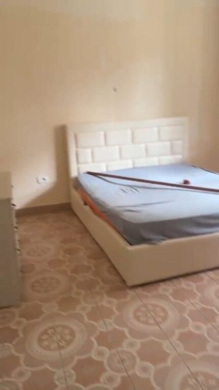 Qera | Shtëpi private 1 + 1 | Rruga 5 Maji | 300 €/muaj