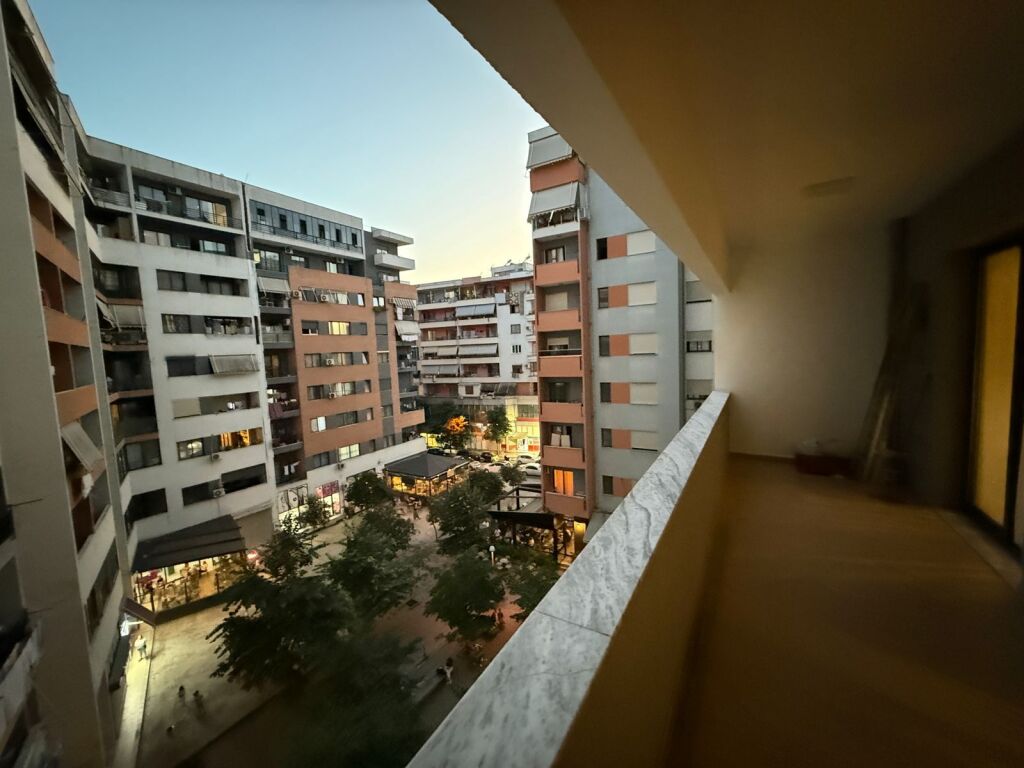 Apartament 2+1 me qira te Rotondo Astirit