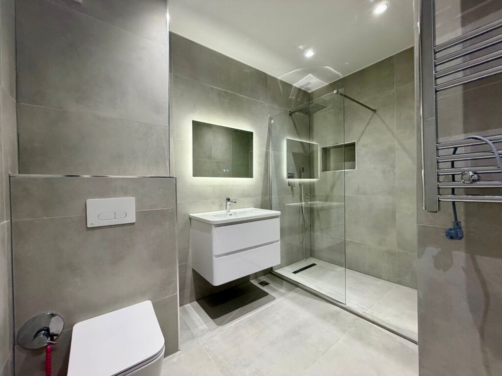 Apartment 2+1 for rent at Supermarket "Joena" (Bar Oslo) - 21 Dhjetori Area