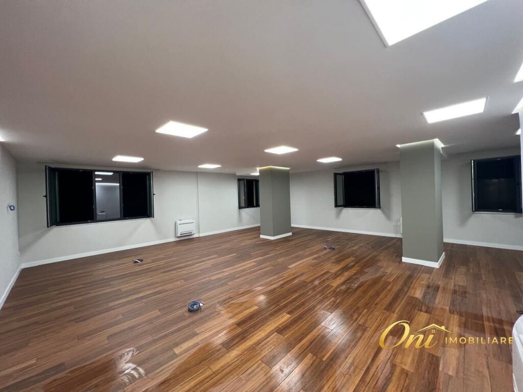 UFFICIO IN AFFITTO 140M2 EX ESPOSIZIONE