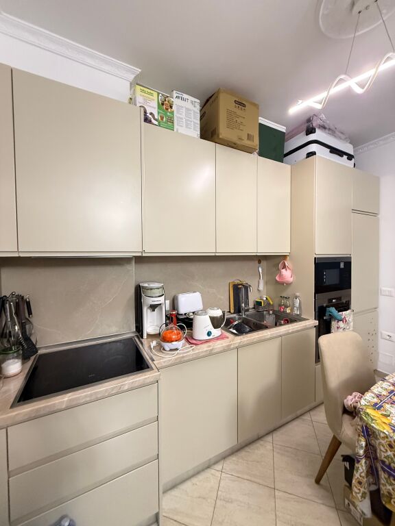 1+1/Shitje📍Pallatet Cabej ,Yzberish 📌90 000€