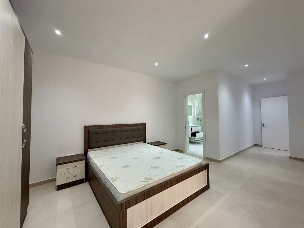 Apartment 2+1 for rent at Supermarket "Joena" (Bar Oslo) - 21 Dhjetori Area