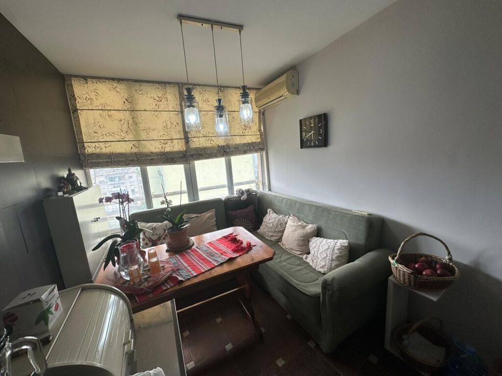 2+1 apartment for sale in Laprake!