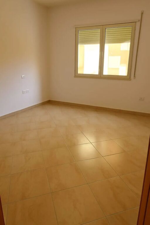 SHITET APARTAMENT 2+1+2+2 NE LUNGOMARE, VLORE