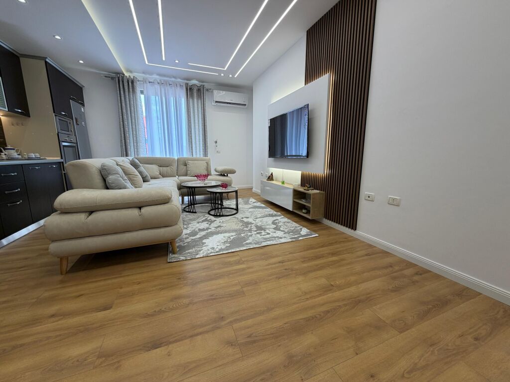 Apartment 2+1 for sale Çabej Buildings, Misto Mame