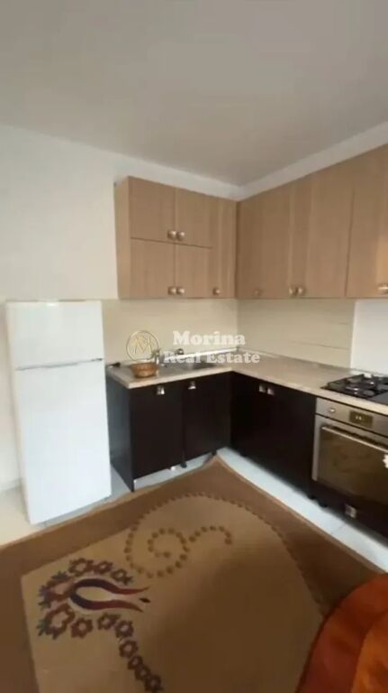Qera | Shtëpi private 1 + 1 | Rruga 5 Maji | 300 €/muaj
