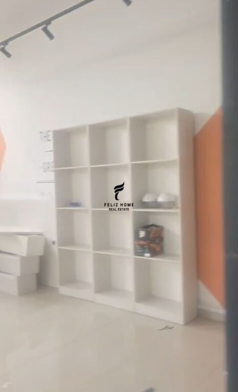 UFFICIO IN AFFITTO 257 M2 VIA KAVAJES 300.000 LEKE FH-75900
