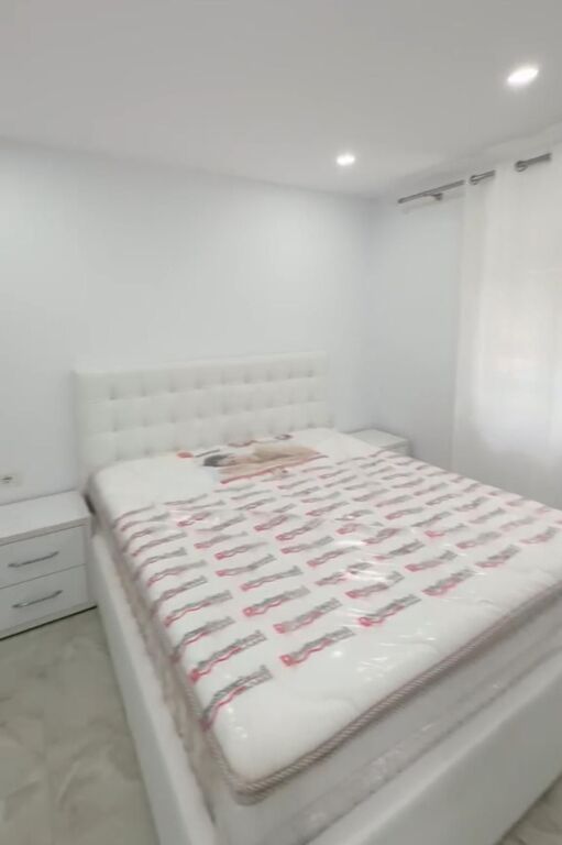 Affitto | Apartament 2 + 1 | QSUT | 600 €/mese