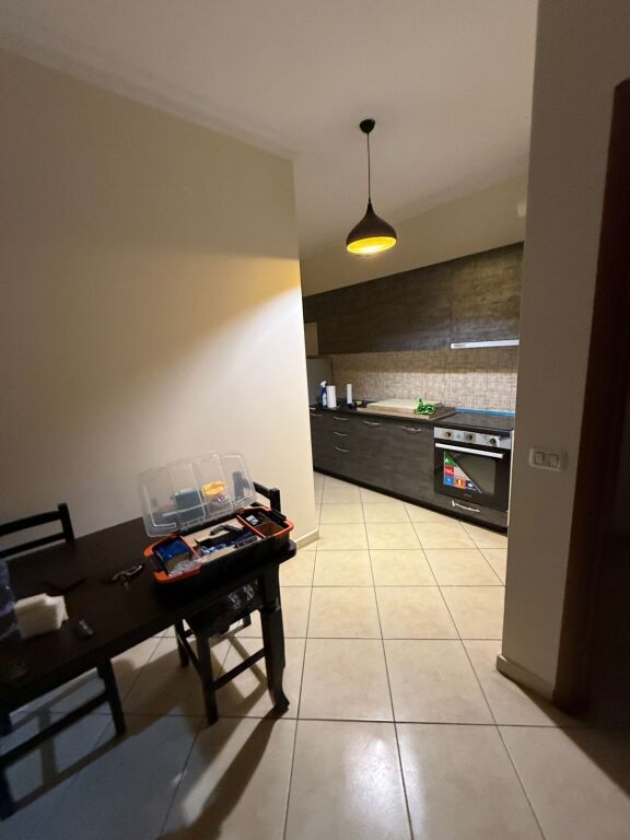 Apartament 2+1 per qira ne Astir
