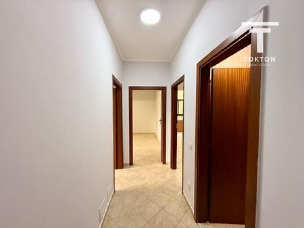 SHITET, APARTAMENT 3+1+2, KOMUNA E PARISIT, TIRANË