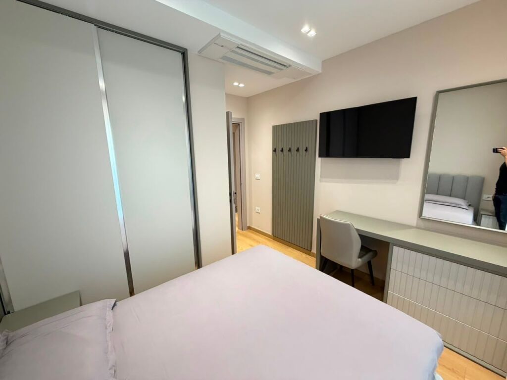 Apartment 2+1 for rent  Address: Zogu i zi  Furnished and never lived in before  8th floor  Price 1000€ with parking space