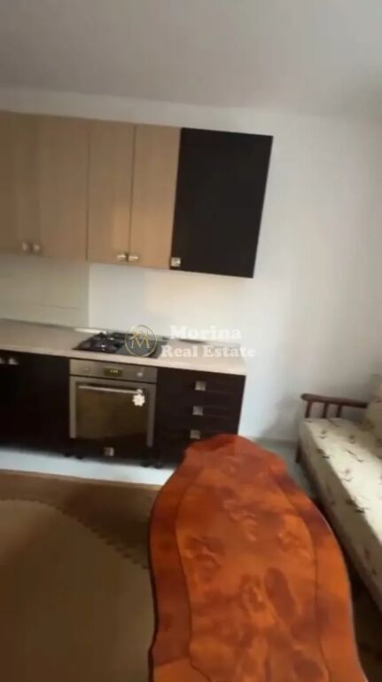 Qera | Shtëpi private 1 + 1 | Rruga 5 Maji | 300 €/muaj