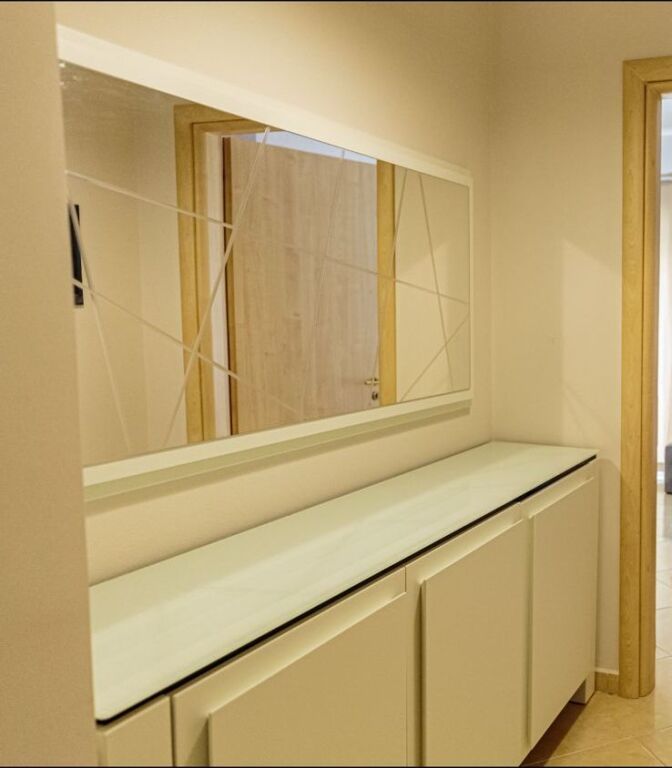 Apartament jepet me qira afatgjat