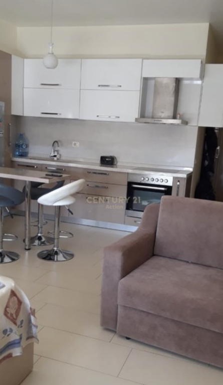 Super studio for rent for living, behind Raiffaisen bank, Astir