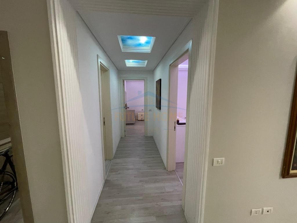 Vendo, Appartamento 2+1+2 +Verande in vendita. Empire59640
