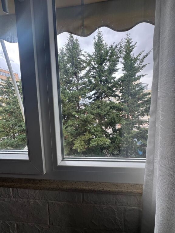 Shitet Apartament 3+1 + Verandë | Liqeni i Thatë, Tiranë