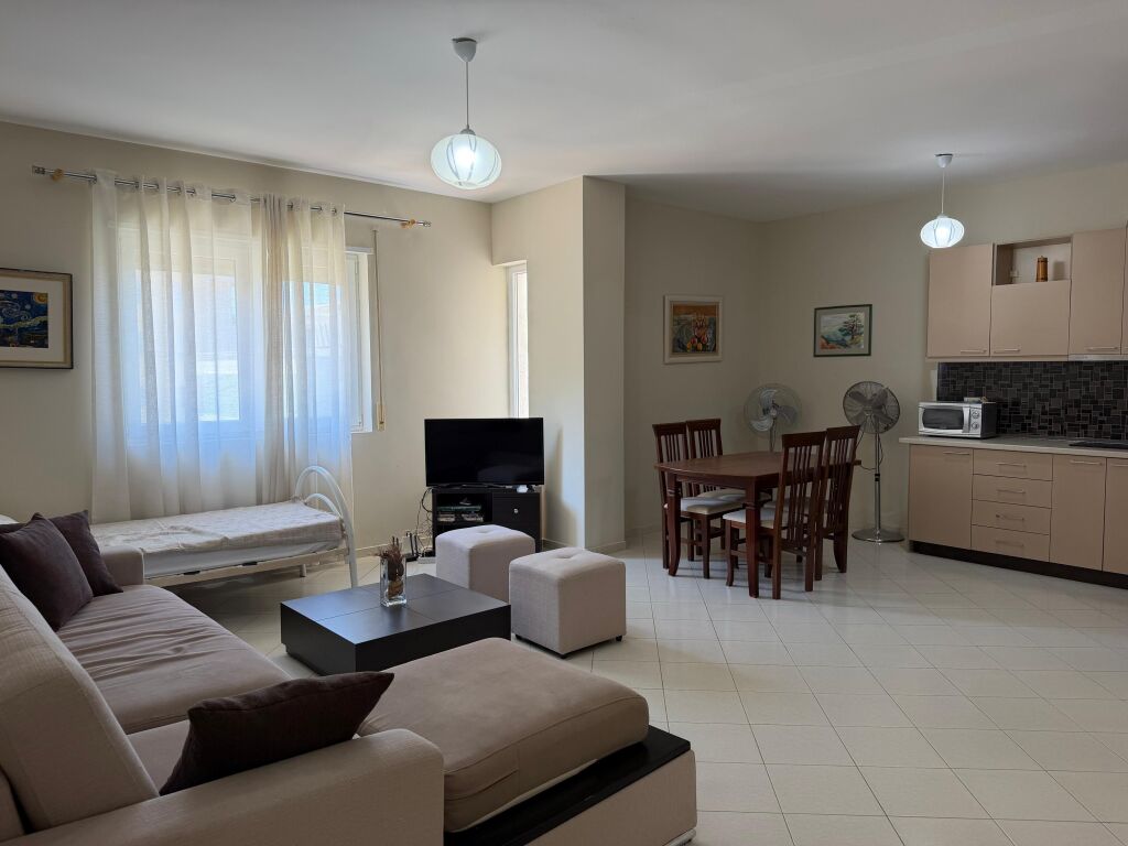 Apartment for long term rent  Vlore near Marina Bay Resort