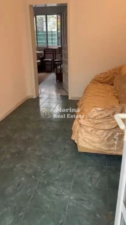 Qera | Shtëpi private 1 + 1 | Rruga 5 Maji | 300 €/muaj