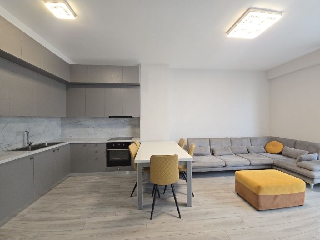 Apartament me qera - Komuna e Parisit