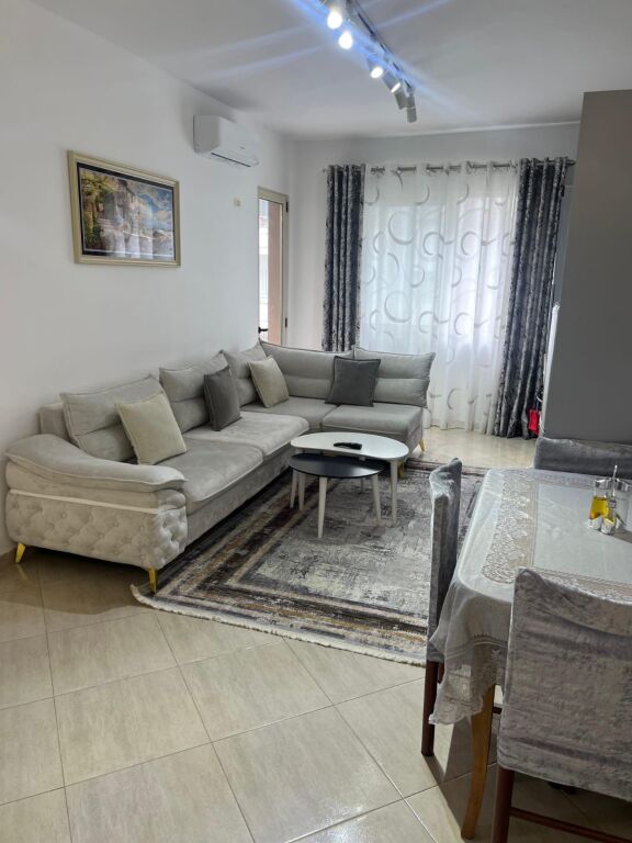 Appartamento 2+1 in affitto ad Astir !