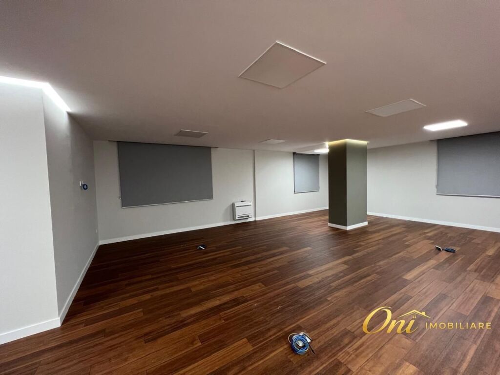 UFFICIO IN AFFITTO 140M2 EX ESPOSIZIONE