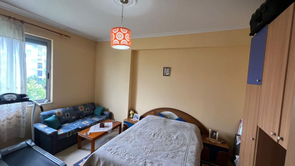 Apartment 3+1+2 for sale, Kavaja Street!
