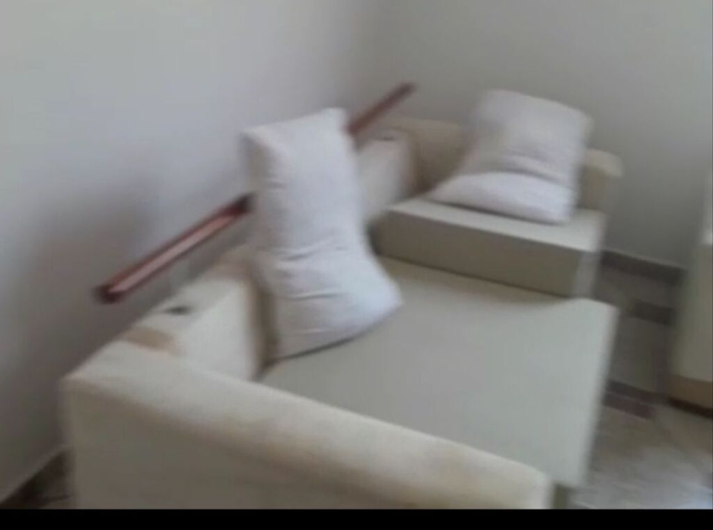 Qera | Shtëpi private 2 + 1 | Rruga 5 Maji | 400 €/muaj
