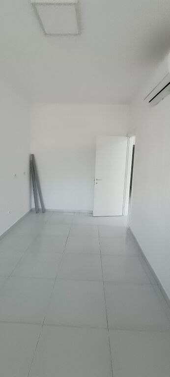 Jepet me qira ambient per zyre tek Kika 2