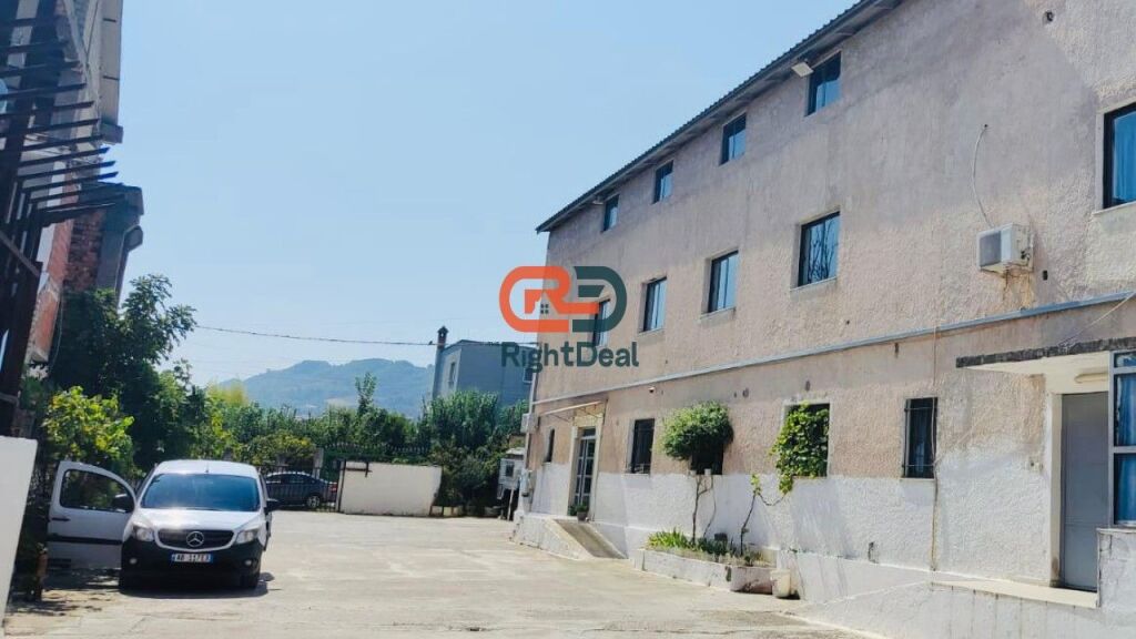 A Kombinat, Vicino alla Fabbrica del Vetro, si Affitta un Magazzino, Ideale per Diversi Tipi di Attività!!!