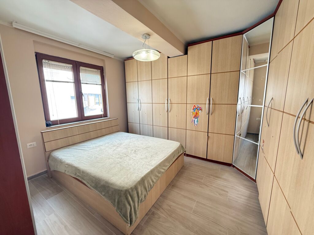SHESIM APARTMENT 1+1 TE BULEVARDI ZOGU I PARE!